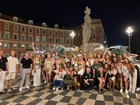 Niza, fiesta de rastreo de pub con entrada VIP y tiros gratis - Housity