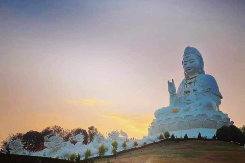 From Chiang Mai: Chiang Rai's White, Blue & Red Temples Tour