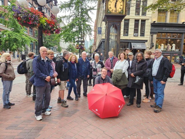 Visit Vancouver Private City Walking Tour in Vancouver