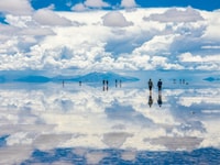 Uyuni，Uyuni Salt Flats 1天|日落和午餐| - Housity