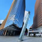 Berlino: Tour in autobus Hop-on Hop-off con commento dal vivo