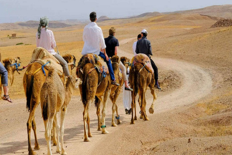 Marrakech: Cena en el Desierto de Agafay con Música y Espectáculo de Fuego