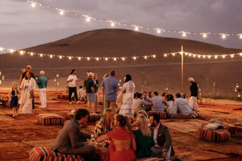 Marrakech: cena nel deserto di Agafay con musica e spettacolo di fuoco