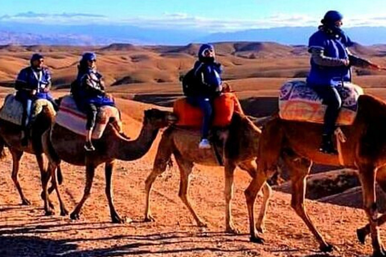 Marrakech: cena nel deserto di Agafay con musica e spettacolo di fuoco