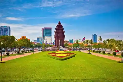 Viagem de 1 dia à montanha de Oudong e city tour particular em Phnom Penh