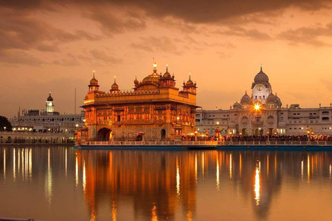 From Delhi: 2-Day Amritsar Golden Temple & Wagah Border Tour Including By Train