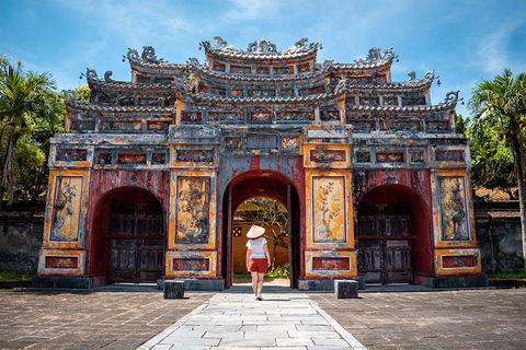 Visita a la ciudad de Hue en coche privado