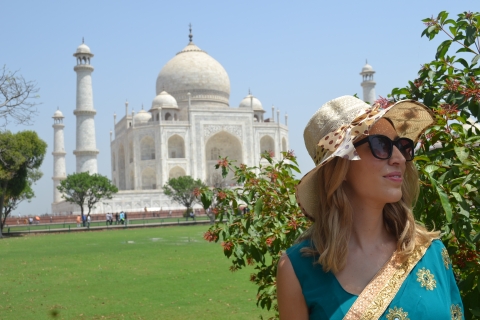 Bilet wstępu do Taj Mahal z opcjonalnym przewodnikiem i transportemTaj Mahal Tour z wcześniej zarezerwowanymi biletami, przewodnikiem i tuk-tukiem