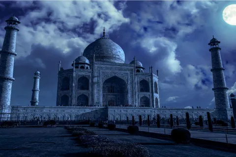 From Agra : Taj Mahal Moonlight Tour With Agra Sightseeing