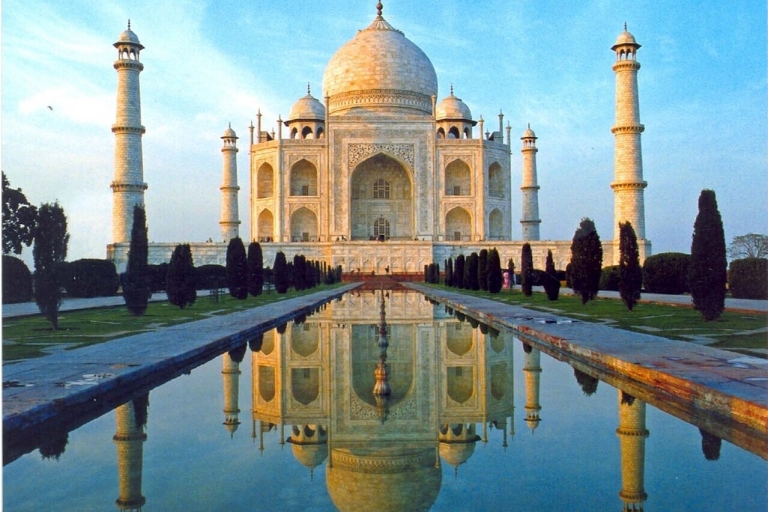 Z Delhi: jednodniowa wycieczka do Taj Mahal, fortu Agra i Baby TajObejmuje: kierowcę, samochód, usługi z przewodnikiem i bilety wstępu
