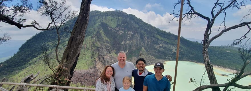 Volcan, sources d'eau chaude, bains de boue et excursion au thé inclus
