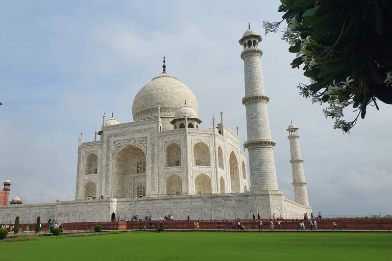 2 Tage Agra Tour mit Fatehpur Sikri & Abhaneri von Jaipur ausTour mit Guide