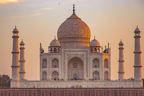 Tagestour zum unglaublichen Taj Mahal von Delhi aus mit dem AutoTour mit Auto & Fahrer