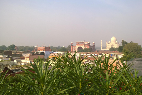 Same Day Tour of Incredible Taj Mahal vanuit Delhi met de autoRondleiding met gids