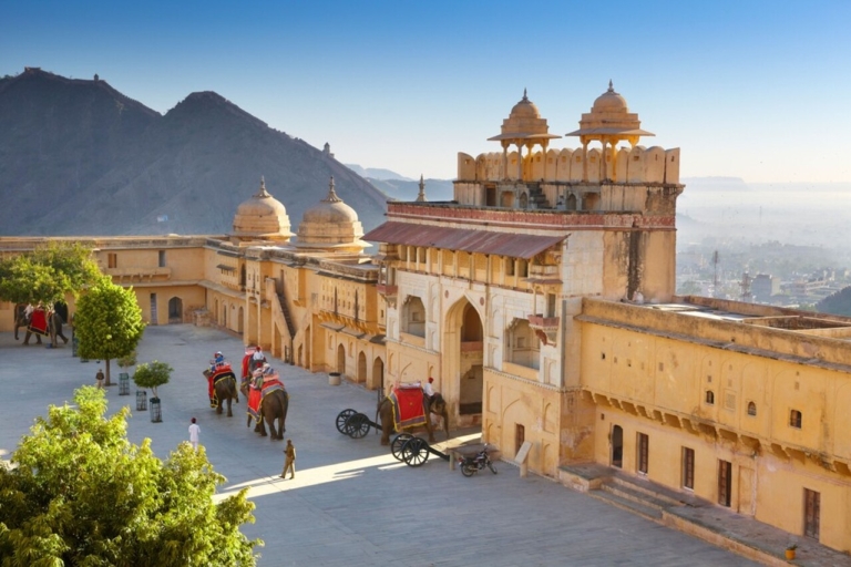 Całodniowa prywatna wycieczka po mieście Jaipur: z przewodnikiemPrywatna całodniowa wycieczka po mieście z przewodnikiem i biletami wstępu