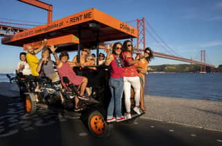 Lissabon: Lustiges Bierbike an der Küste