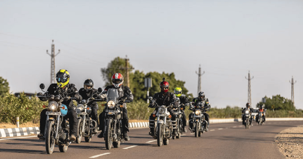 Dniowa Wycieczka Motocyklowa Po Delhi Jaipur Agra Z Varanasi