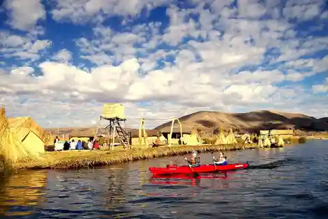 Puno: Kayaking at Lake Titicaca - Uros & Taquile