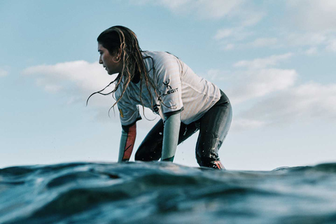 Tenerife : Leçon de surf en groupe : attrapez votre vagueTenerife : Leçon de surf, prenez votre vague !