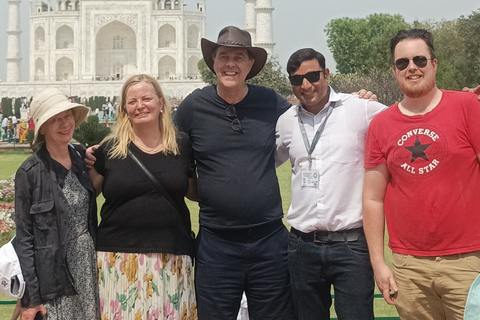 Delhi : Visite du Tajmahal en voiture, sans file d'attente, au lever du soleil