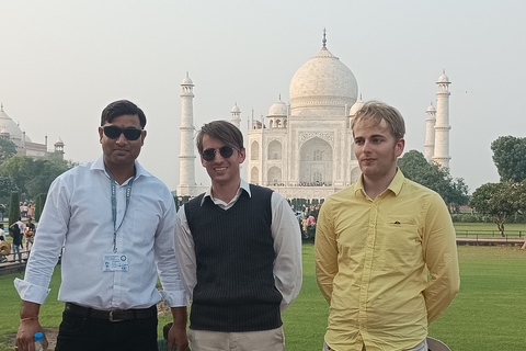 Delhi : Visite du Tajmahal en voiture, sans file d'attente, au lever du soleil