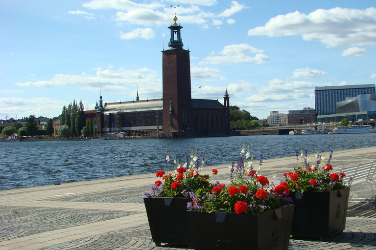 Stockholm: Eine Schönheit auf dem Wasser - Altstadtrundgang und BootsfahrtStockholm: Eine Schönheit auf dem Wasser - Altstadt und Bootsfahrt