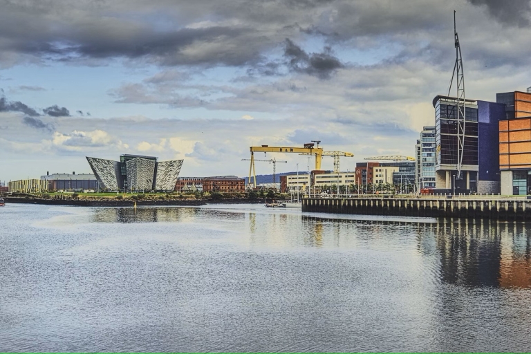 Desde Belfast: Calzada de los Gigantes, Titanic Belfast, Muros de la Paz