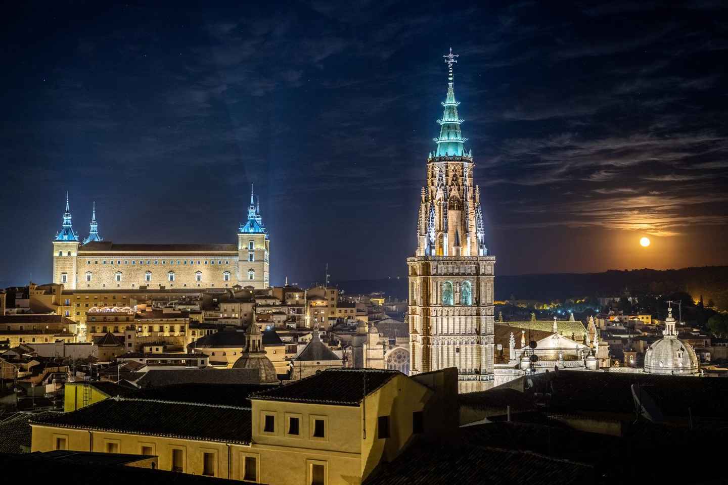 Discover Toledo: from Madrid-Private Tour with Guide&Driver