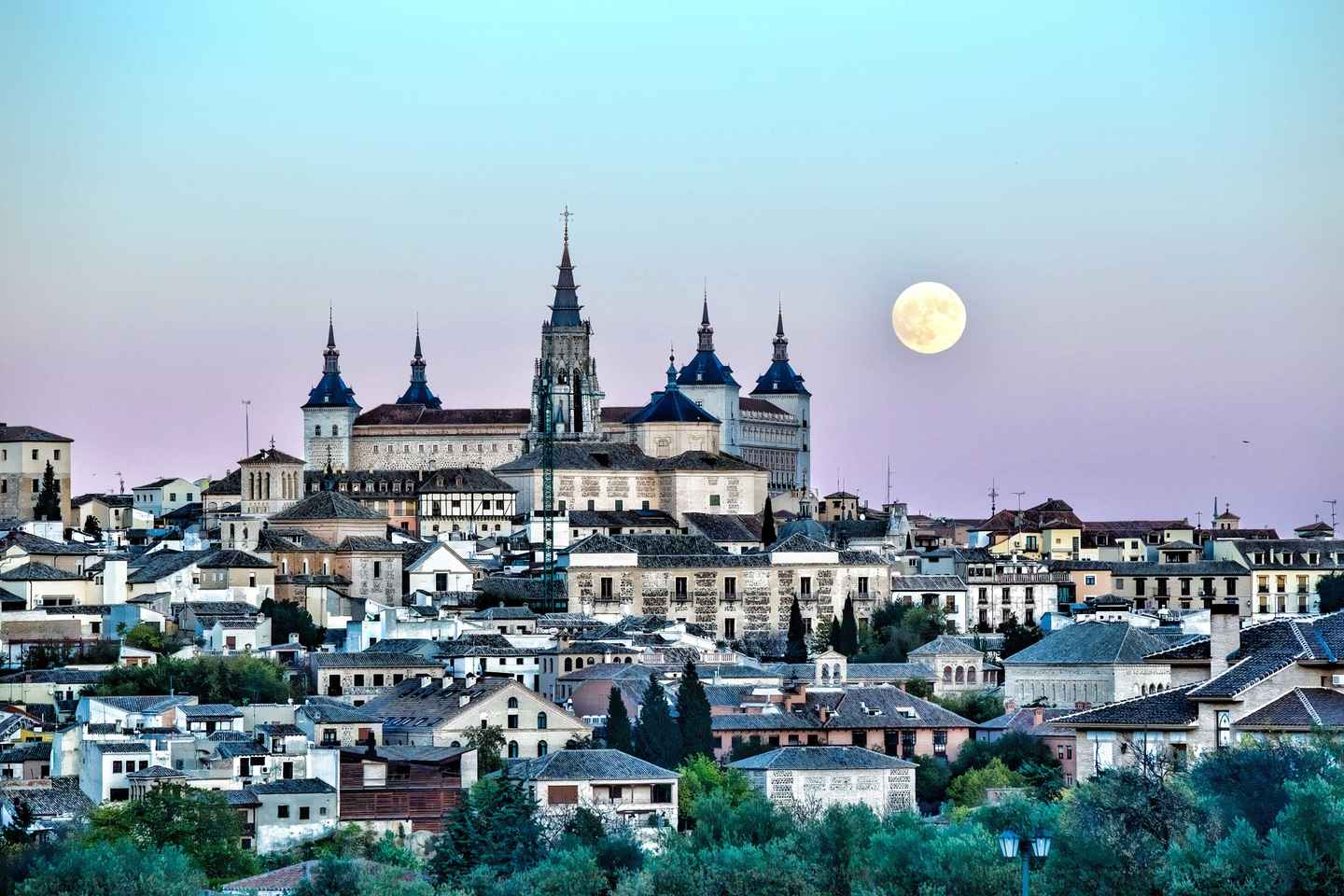 Discover Toledo: from Madrid-Private Tour with Guide&Driver