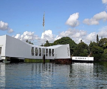 Из Вайкики: Мемориал USS Arizona и экскурсия по Гонолулу