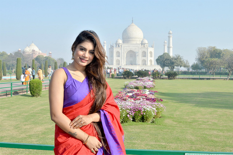 Taj Mahal Sunrise Tour From DelhiCar + Guide + Taj Mahal Entrance Tickets