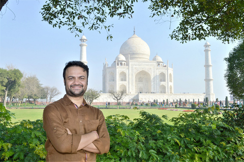 Visite du Taj Mahal au lever du soleil depuis DelhiTout compris (voiture + guide + billets pour le Taj Mahal + petit déjeuner)