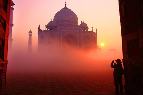 Sunrise Taj Mahal-dagtrip met transfer vanuit Delhi