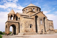 Echmiadzin (St. Gayane, Hrespsme, Cathedral), Zvartnots - Housity