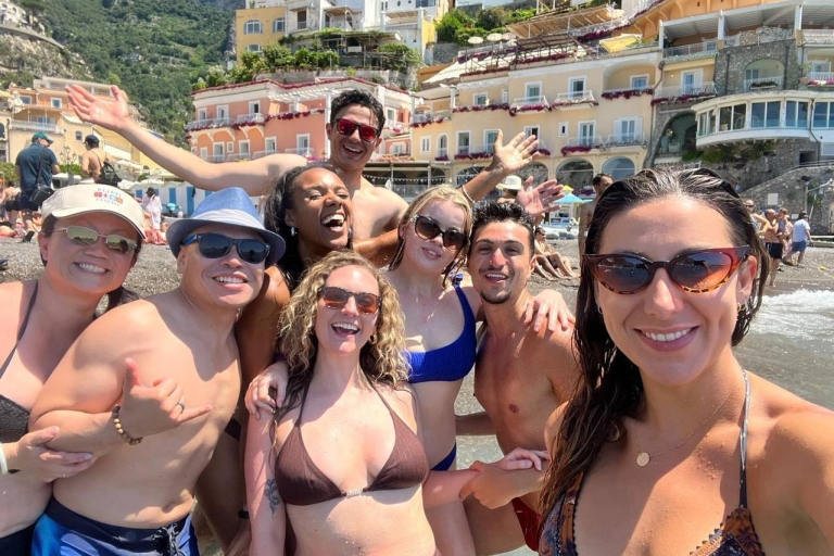 Experiencia de 4 días en la Costa Amalfitana desde NápolesExperiencia de 4 días en la Costa Amalfitana -3 plazas Alojamiento compartido