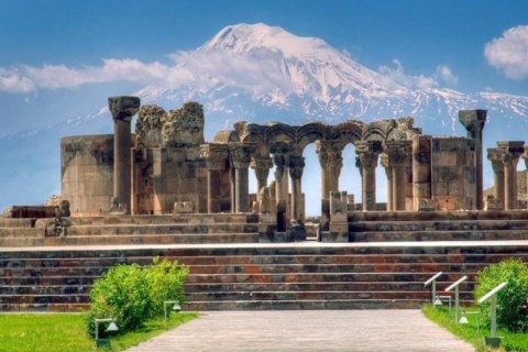 Privat: Echmiadzin, Zvartnots, Khor VirapPrivate Tour ohne Guide