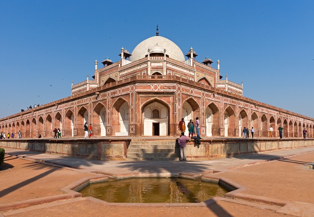 Visit Delhi Private Tour of Old and New Delhi with Spice Market in Noida