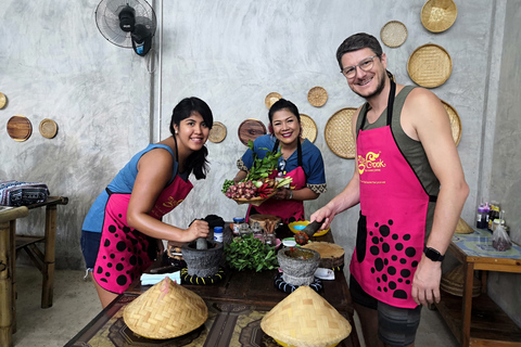 Nós cozinhamos escola de culinária tailandesa em casa e jardimCurso Matutino