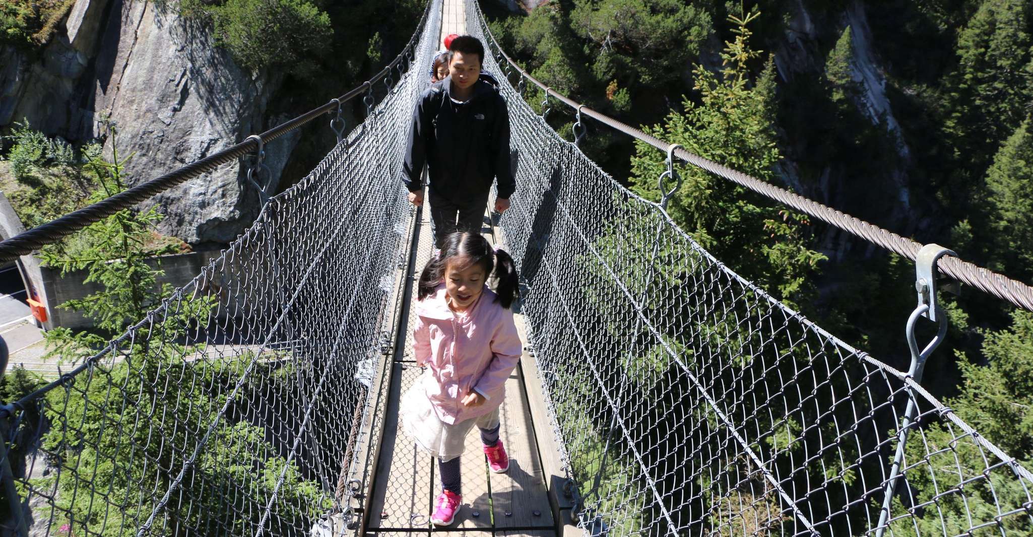 Interlaken, Tournée des faits saillants avec un local en voiture privée - Hizvo