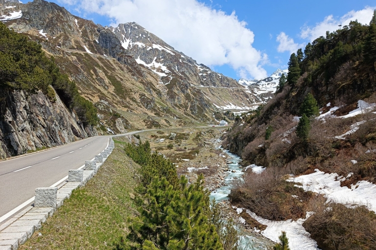 Interlaken : Excursion en voiture privée avec un habitant de la régionVisite de 3 heures