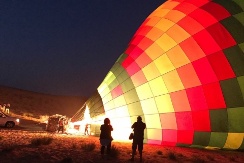 Erlebe ein aufregendes Heißluftballon-Abenteuer