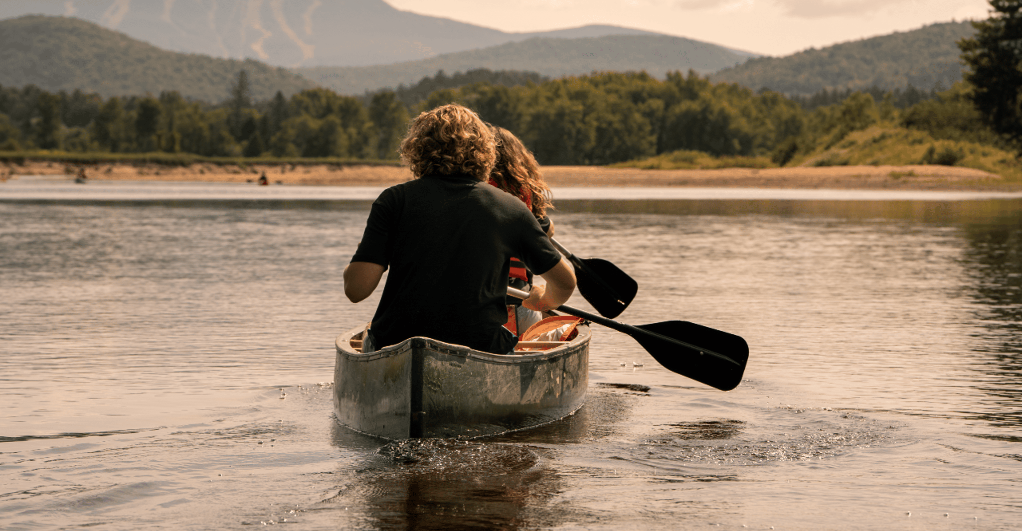 Mont-Tremblant, self guided flatwater canoe on Rouge River - Housity