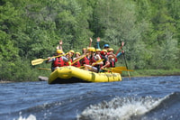 Mont-tremblant, rafting en aguas blancas de medio día - Housity