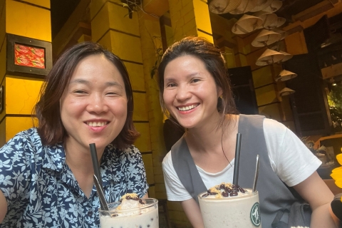 Hanoi: Coffee Talk & Walk met een expert rond Hoan KiemHanoi: Culturele Talk & Walk met een local in de buurt van Hoan Kiem