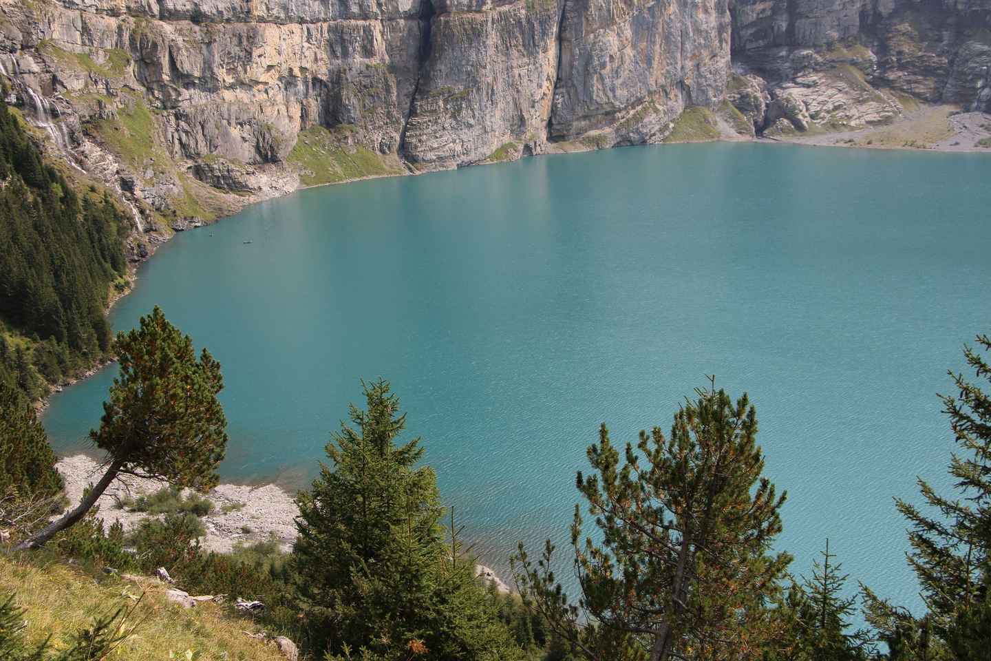 Interlaken: Private Hiking Tour Oeschinen Lake & Blue Lake - 10-Hour Full-Day Tour