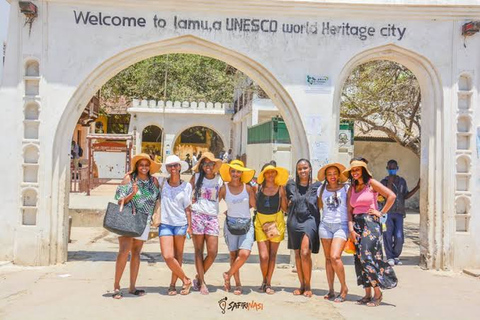 Tour a pie cultural e histórico de la ciudad de Mombasa.