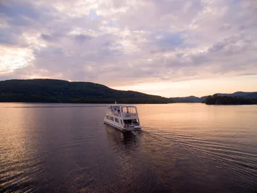 Mont-Tremblant: Geführte Rundfahrt über den See