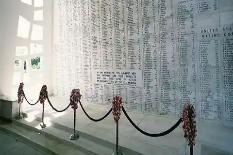 From Kauai: USS Arizona Memorial and Honolulu City Tour