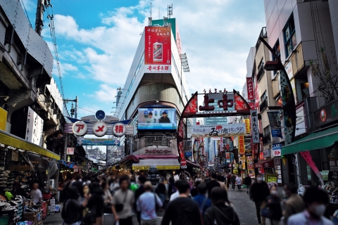 Ueno: Recorrido Autoguiado por Ameyoko y las Joyas Ocultas