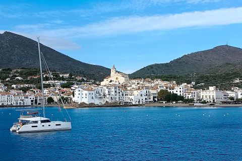 From Girona: Cadaqués, St Pere de Rodes Monastery & Wines